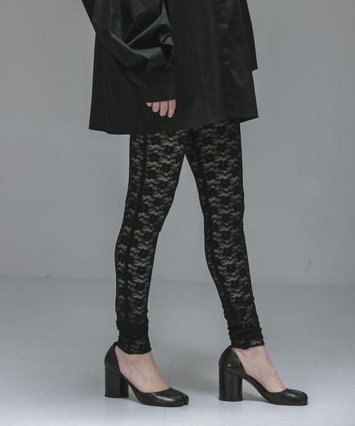 URBAN RESEARCH(アーバンリサーチ)の「ambiguous Lace Long Leggings(レギンス/スパッツ・レディース・ブラック/ホワイト・FREE)」の3枚目の写真