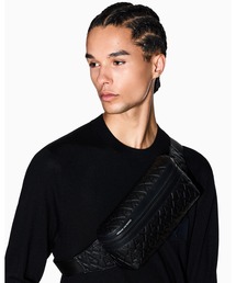 ARMANI EXCHANGE | 【A|X アルマーニ エクスチェンジ】<オンライン限定>オールオーバーエンボスロゴ ボディバッグ/ウエストバッグ(ボディバッグ/ウエストポーチ)