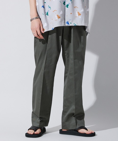 JOURNAL STANDARD(ジャーナルスタンダード)の「【ZOZO限定】COLOR 2TUCK CHINO / ツータックチノパンツ/ショート丈対応(チノパンツ・メンズ・ベージュ/ブラック/ダークネイビー/ナチュラル/チャコールグレー/ダークグレー/ワインレッド/カーキ・S/XS/XL/L/M/XS-Short/S-Short/M-Short/L-Short/XL-Short)」の3枚目の写真