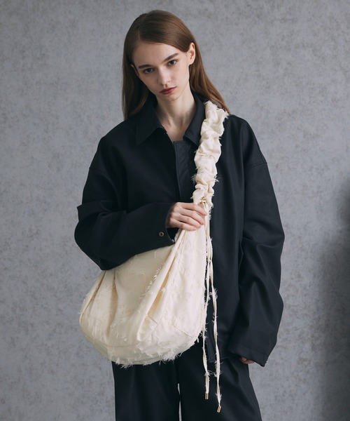 【Spielio】fringe gathered shoulder bag/フリンジギャザーショルダーバッグの2枚目の写真