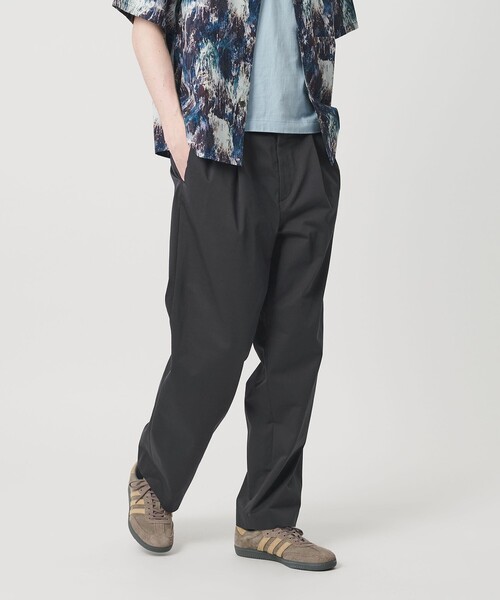 BEAUTY&YOUTH UNITED ARROWS(ビューティーアンドユースユナイテッドアローズ)の「ネオ チノ バギー トラウザー NO.9(チノパンツ・メンズ・ベージュ/ダークグレー/オフホワイト・XL/L/S/M)」の1枚目の写真