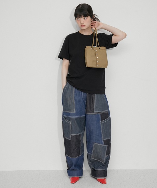 agnes b.(アニエスベー)の「【agnes b. pour ADAM ET ROPE'】PRESSION BAG(ハンドバッグ・レディース・ブラック/レッド/ベージュ・FREE)」の5枚目の写真