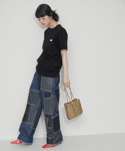 agnes b.(アニエスベー)の「【agnes b. pour ADAM ET ROPE'】PRESSION BAG(ハンドバッグ・レディース・ブラック/レッド/ベージュ・FREE)」の6枚目の写真