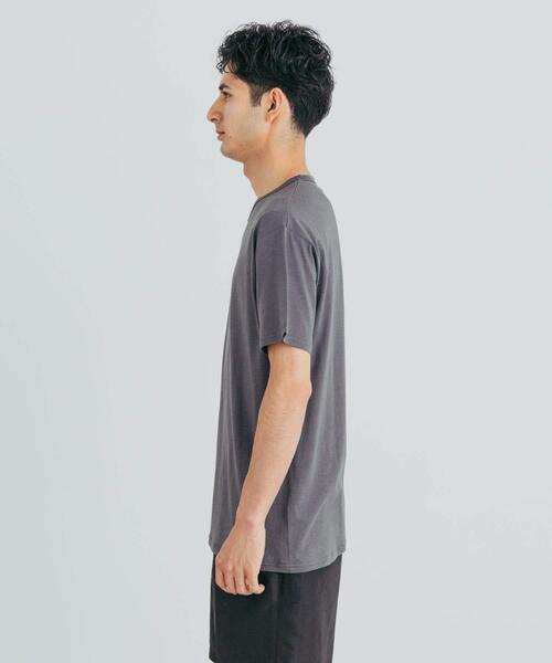 URBAN RESEARCH(アーバンリサーチ)の「『UR TECH』クルーネックTシャツ(Tシャツ/カットソー・メンズ・チャコールグレー/ブラック/ホワイト・MEDIUM/LARGE)」の14枚目の写真