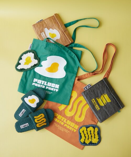 BIRTHDAY BAR(バースデイバー)の「【クリエイター「FLINT MASON」× BIRTHDAY BAR 初コラボ!】POTLUCK PASTA PARTYトートバッグ(トートバッグ・レディース・ベージュ/オレンジ/ブラック/グリーン・0)」の17枚目の写真