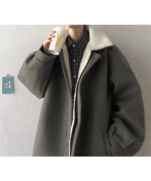 WESTBOY(ウエストボーイ)の「【WB ORIGINALS】Boa Hem-Belt Mouton Coat(ムートンコート・メンズ・ホワイト/ブラック/グレー/ブルー・M/L/XL)」の15枚目の写真
