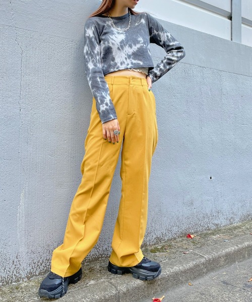 WEGO(ウィゴー)の「WEGO/センタープレスフレアパンツ(スラックス・レディース・レッド/オレンジ/ブルー/グリーン/マスタード/ブラック系その他3/ブラック/ベージュ系その他2・SMALL/MEDIUM)」の13枚目の写真