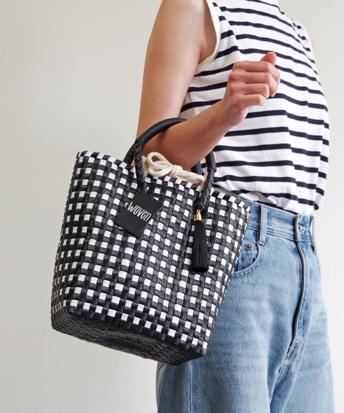 WOVEN(ウーヴン)の「WOVEN (ウーヴン) /ミニトート メキシコ製 ミニバッグ メルカドバッグ かごバッグ レザーハンドル(かごバッグ・レディース・ブラック系その他/イエロー系その他/ブラック×ベージュ/ブルー系その他/シルバー/ゴールド/ネイビー/ブラック/ブラック系・FREE)」の2枚目の写真