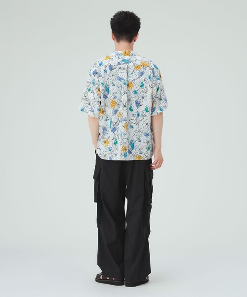 BEAMS HEART(ビームスハート)の「ワイド バルーン カーゴパンツ(吸水速乾・ユニセックス)(カーゴパンツ・メンズ・ダークブラウン/ネイビー/オリーブ/ブラック・LARGE/MEDIUM/SMALL)」の6枚目の写真
