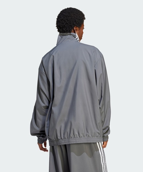 adidas(アディダス)の「Adilenium オーバーサイズ トラックトップ / アディダスオリジナルス adidas Originals(ナイロンジャケット・レディース・ブルー/ブラック/グレー・MEDIUM/XX-LARGE/X-SMALL/LARGE/X-LARGE/SMALL)」の15枚目の写真
