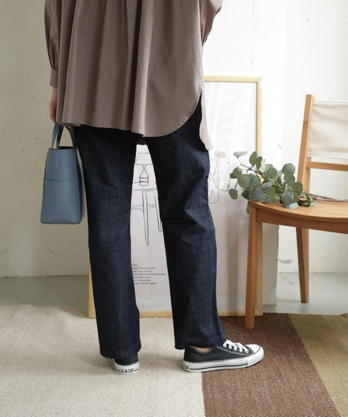 URBAN RESEARCH DOORS(アーバンリサーチドアーズ)の「デニムワイドパンツ(デニムパンツ・レディース・ワンウォッシュ/インディゴブルー・38/40/36)」の8枚目の写真