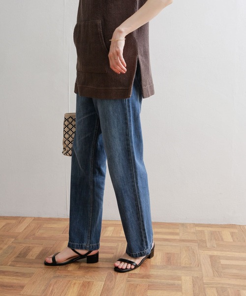 URBAN RESEARCH DOORS(アーバンリサーチドアーズ)の「デニムワイドパンツ(デニムパンツ・レディース・ワンウォッシュ/インディゴブルー・38/40/36)」の12枚目の写真