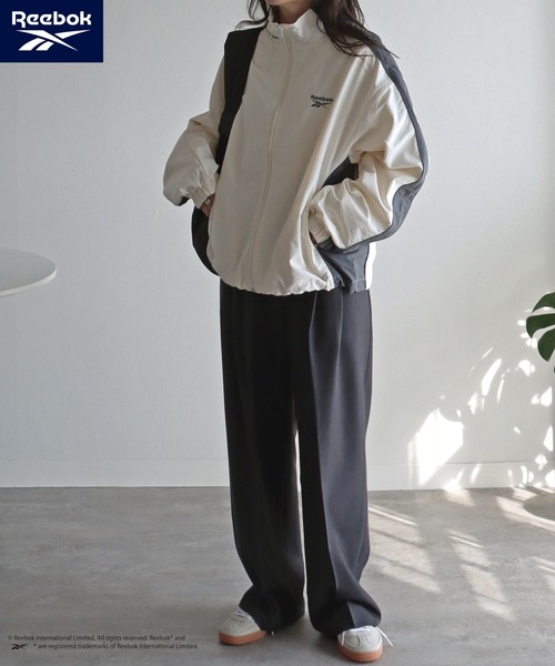 COURO(コウロ)の「【Reebok/リーボック】 別注スモールベクター刺繍裾ドロストナイロンジャケット(ナイロンジャケット・レディース・ネイビー/チャコール/アイボリー/ブラック/ライトグレー/カーキ/グリーン系/ダークブラウン/グレイッシュブルー/ライトグリーン・M/L/XL)」の17枚目の写真