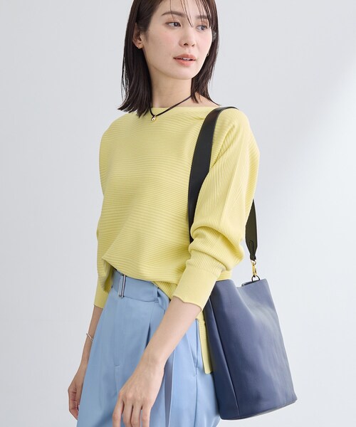INDIVI(インディヴィ)の「【ハンドル2WAY/A4収納】スカーフハンドル バケツバッグ(ハンドバッグ・レディース・ネイビー/アイボリー・00)」の5枚目の写真