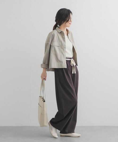 URBAN RESEARCH DOORS(アーバンリサーチドアーズ)の「デニムショート丈シャツ(シャツ/ブラウス・レディース・ベージュ/ピンク/インディゴブルー・FREE)」の7枚目の写真