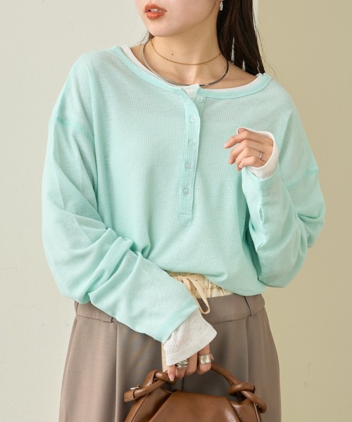 CIAOPANIC TYPY(チャオパニックティピー)の「【一枚でもレイヤードしても◎】2WAYシアーヘンリーネックTEE(Tシャツ/カットソー・レディース・グレー/オレンジ/サックスブルー/ホワイト/ブラック/アイボリー/ブルー/ブラウン/ピンク/バーガンディー/グレー系その他/ベビーピンク/ブルー系その他/ミント・ONE SIZE)」の7枚目の写真