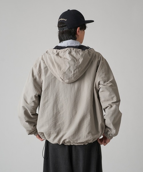 kutir(クティール)の「NYLON REVERSIBLE MOUNTAIN PARKER/ナイロンリバーシブルマウンテンパーカー(マウンテンパーカー・メンズ・ネイビー/ライトグレー/ブラック・LARGE/MEDIUM/SMALL)」の11枚目の写真
