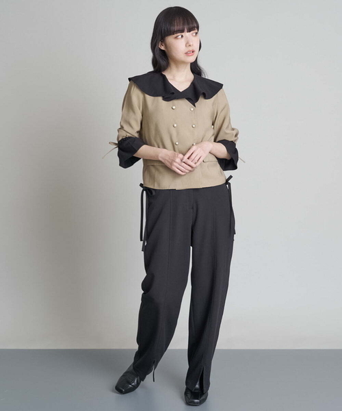 A de a.v.v(アードアー・ヴェ・ヴェ)の「配色フリルカラーダブル釦ブラウス(シャツ/ブラウス・レディース・ベージュ/ブラック・38/36)」の9枚目の写真