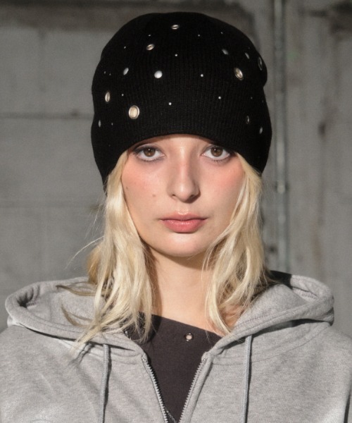 Midnight Move(ミッドナイトムーブ)の「A'GEM/9 × .kom 『MIDNIGHT MOVE/ミッドナイトムーブ』EYELET BEANIE/アイレットビーニー(ニットキャップ/ビーニー・レディース・グレー/アイボリー/ブラック・FREE)」の2枚目の写真