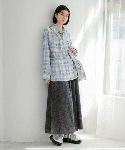 niko and...(ニコアンド)の「オリジナルWレースアップサンダル(サンダル・レディース・キャメル/ブラック/シルバー・SMALL/MEDIUM/LARGE)」の7枚目の写真