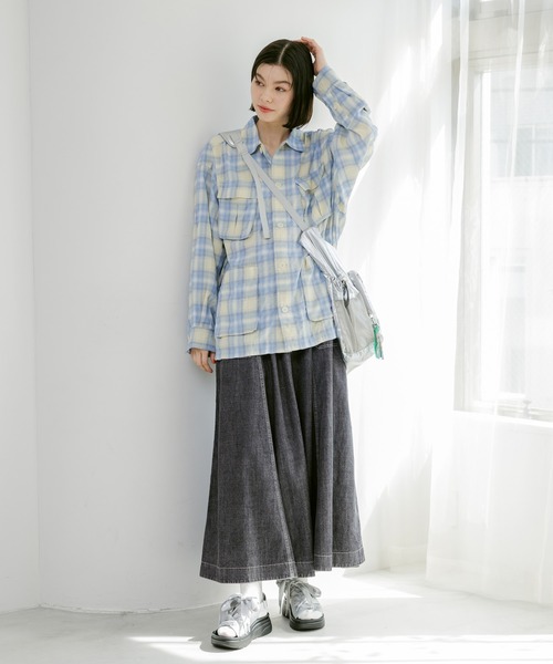 niko and...(ニコアンド)の「オリジナルWレースアップサンダル(サンダル・レディース・キャメル/ブラック/シルバー・SMALL/MEDIUM/LARGE)」の6枚目の写真