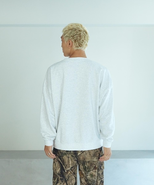 NIKE(ナイキ)の「ナイキ クラブ フリース メンズ オーバーサイズド フレンチテリー クルー / Nike Club Fleece Men's Oversized French Terry Crew HJ1820-051 Birch Heather(スウェット・メンズ・ミックスグレー・XL/L/M/2XL/S)」の6枚目の写真