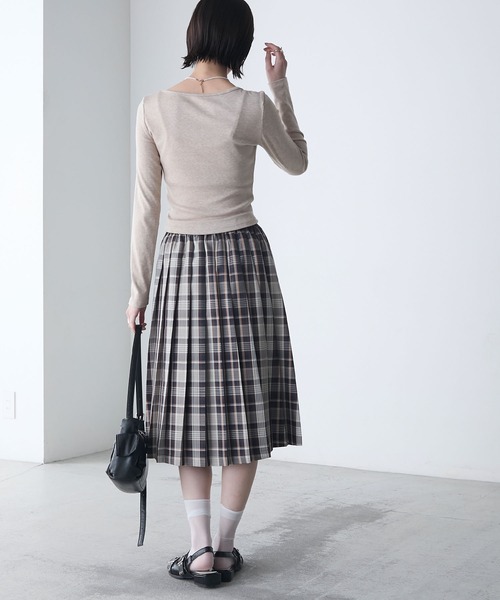 forksy.(フォルクシー)の「【forksy.】ミドル丈アソートプリーツチェックスカート(スカート・レディース・ネイビー系/レッド系/ベージュ系・FREE)」の13枚目の写真