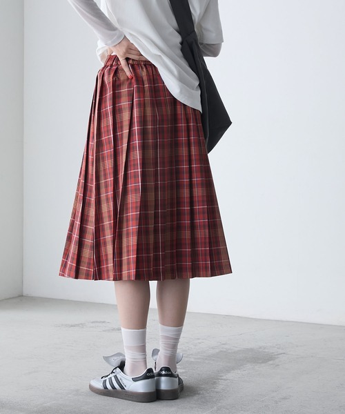 forksy.(フォルクシー)の「【forksy.】ミドル丈アソートプリーツチェックスカート(スカート・レディース・ネイビー系/レッド系/ベージュ系・FREE)」の21枚目の写真