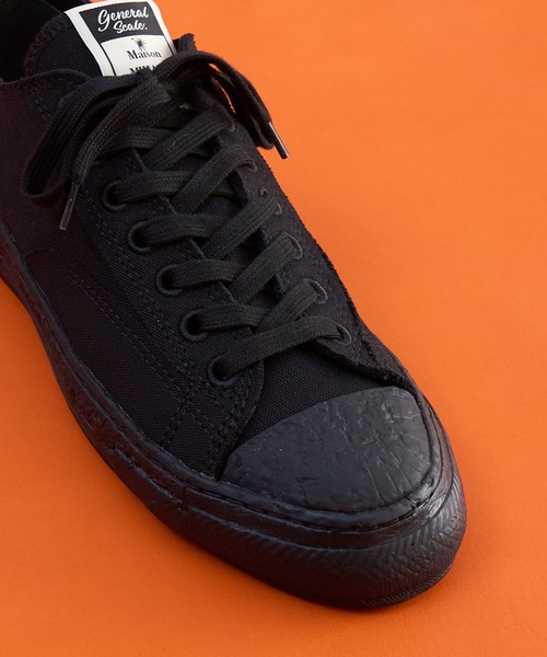 Maison MIHARA YASUHIRO(メゾンミハラヤスヒロ)の「General Scale. Maison MIHARA YASUHIRO /ジェネラルスケール メゾンミハラヤスヒロ ROY / Canvas Low-Top Sneakers (S16FW701)(スニーカー・メンズ・ホワイト/ブラック/ブラック×ブラック・43/42/41/40/44)」の16枚目の写真