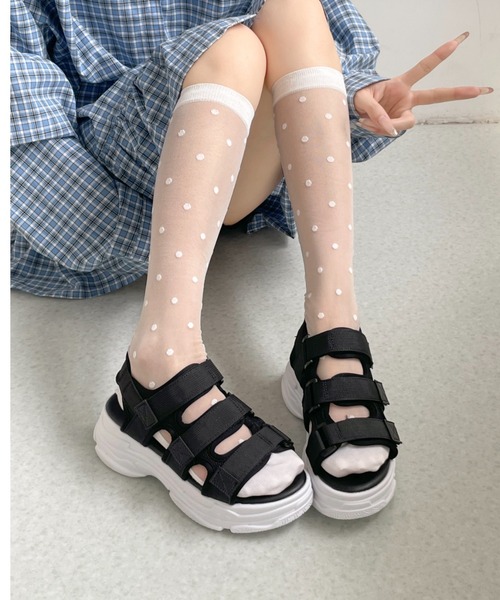 Shoes in Closet(シューズインクローゼット)の「+6.0㎝ 軽量 厚底 クッションソール 3本ベルト シンプル スポーツ サンダル 7485(サンダル・レディース・アイボリー/ブラック×ホワイト/ブラック×ブラック/ブラウン系その他/ブラック×カーキ/ライトベージュ/ライトグリーン/ピンク/パープル/オレンジ/ブラック×シルバー/グレー/ダークブラウン/ライトピンク・M/L/LL/S/XS/3L/6L/4L/5L/XXS)」の3枚目の写真