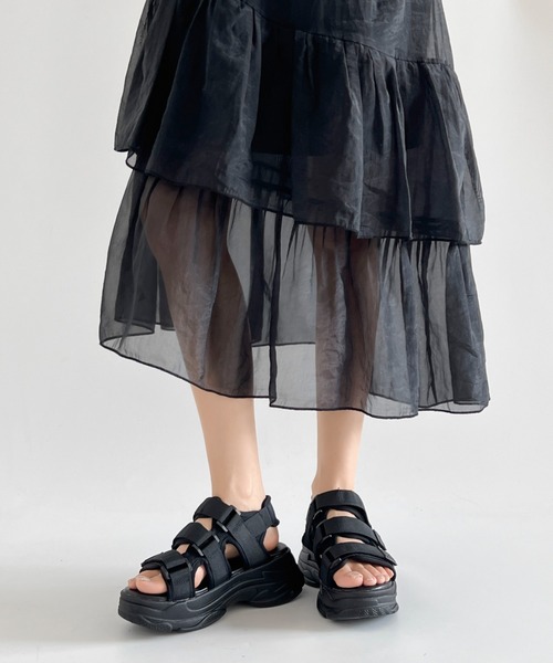 Shoes in Closet(シューズインクローゼット)の「+6.0㎝ 軽量 厚底 クッションソール 3本ベルト シンプル スポーツ サンダル 7485(サンダル・レディース・アイボリー/ブラック×ホワイト/ブラック×ブラック/ブラウン系その他/ブラック×カーキ/ライトベージュ/ライトグリーン/ピンク/パープル/オレンジ/ブラック×シルバー/グレー/ダークブラウン/ライトピンク・M/L/LL/S/XS/3L/6L/4L/5L/XXS)」の22枚目の写真