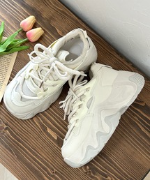 厚底ダッドスニーカー