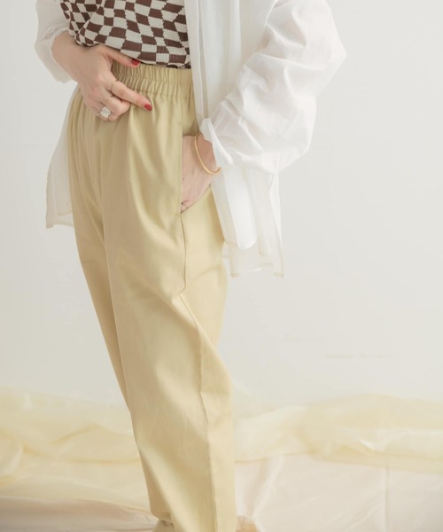 ITEMS URBANRESEARCH(アイテムズ アーバンリサーチ)の「シェフパンツ(その他パンツ・レディース・ライトベージュ/ベージュ系その他/チャコールグレー/カーキ・FREE)」の6枚目の写真
