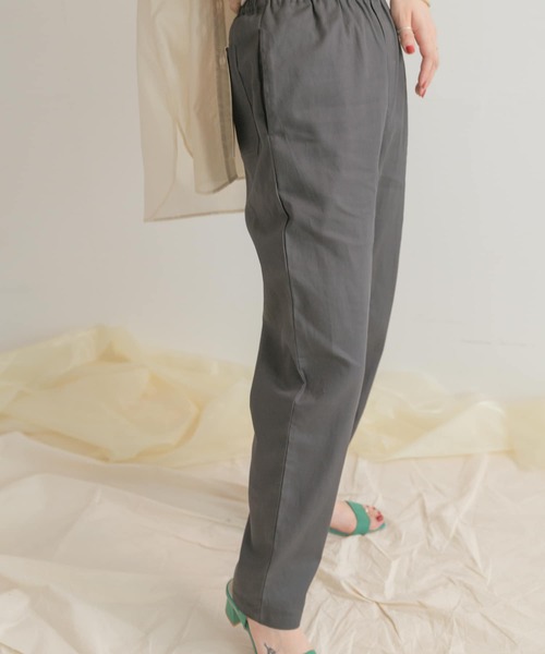 ITEMS URBANRESEARCH(アイテムズ アーバンリサーチ)の「シェフパンツ(その他パンツ・レディース・ライトベージュ/ベージュ系その他/チャコールグレー/カーキ・FREE)」の17枚目の写真