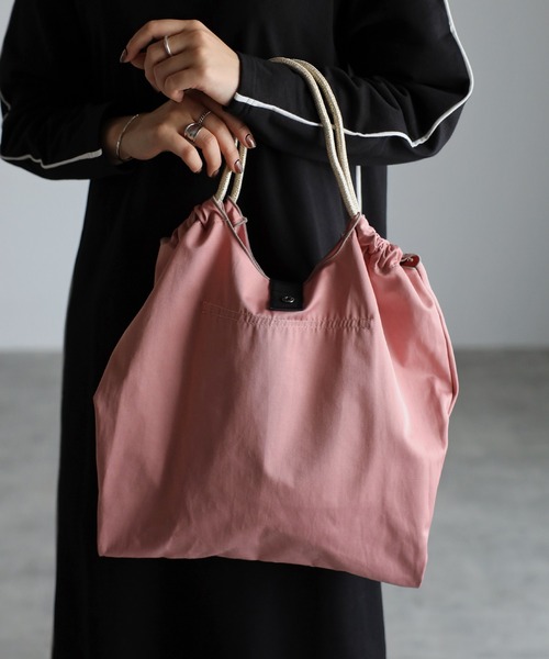 GUSCIO(グッシオ)の「【グッシオベーシック】パラコードハンドル エコバッグ(エコバッグ/サブバッグ・レディース・ブラック/アイボリー/マスタード/カーキ/ブルー/ピンク・FREE)」の15枚目の写真