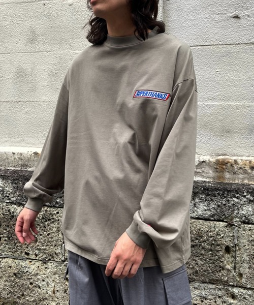 SUPERTHANKS(スーパーサンクス)の「グラフィック刺繍&バックプリント ロングTシャツ(ユニセックス)"You're not you when you're content." L/S T-shirt(Tシャツ/カットソー・メンズ・ホワイト/ブラック/ライトカーキ/アッシュグレー・L/S/M)」の8枚目の写真
