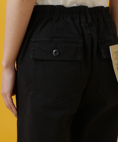 AVIREX(アヴィレックス)の「BAKER SEMI STRAIGHT PANTS/ ベイカーセミストレートパンツ(その他パンツ・レディース・ベージュ/オリーブ系/ブラック・M/S)」の19枚目の写真