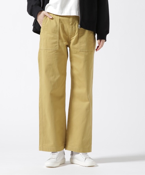 AVIREX(アヴィレックス)の「BAKER SEMI STRAIGHT PANTS/ ベイカーセミストレートパンツ(その他パンツ・レディース・ベージュ/オリーブ系/ブラック・M/S)」の1枚目の写真