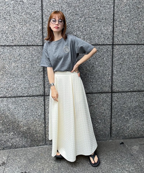 feepur(フェピュール)の「エンブロイダリーロゴカラーTee(Tシャツ/カットソー・レディース・チャコールグレー/オフホワイト/グリーン/ピンク/ネイビー・MEDIUM)」の12枚目の写真