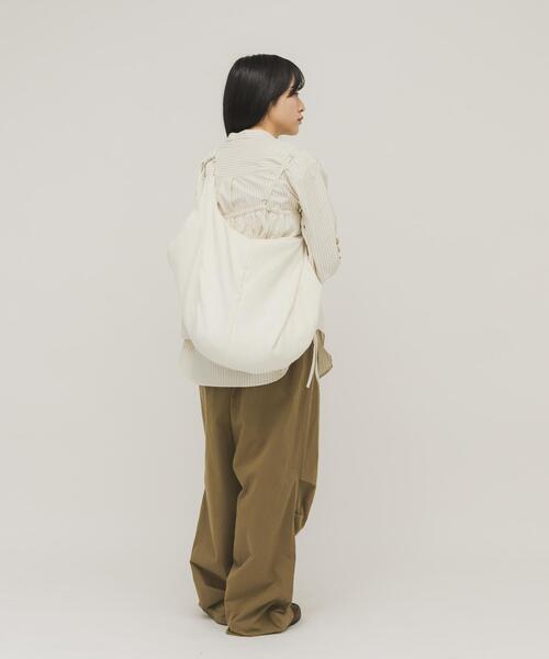 KBF(ケイビーエフ)の「パイル2WAYイージーBAG(トートバッグ・レディース・ネイビー/アイボリー・ONE)」の7枚目の写真