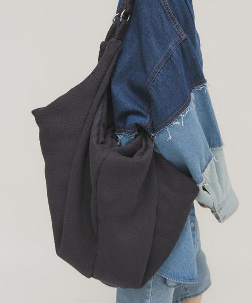 KBF(ケイビーエフ)の「パイル2WAYイージーBAG(トートバッグ・レディース・ネイビー/アイボリー・ONE)」の14枚目の写真