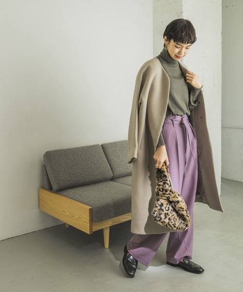 URBAN RESEARCH(アーバンリサーチ)の「カシミヤウールタートルニット(ニット/セーター・レディース・ブラック/パープル/オフホワイト/グリーン系その他・FREE)」の6枚目の写真