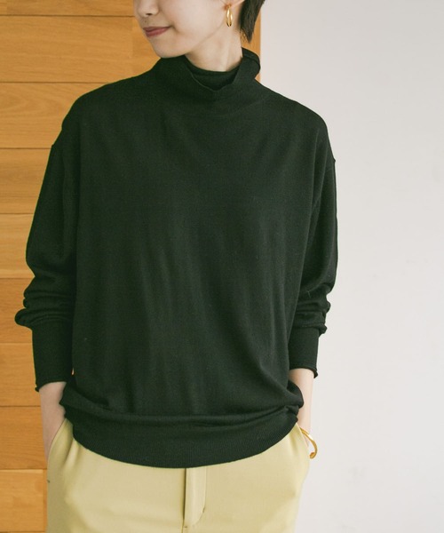 URBAN RESEARCH(アーバンリサーチ)の「カシミヤウールタートルニット(ニット/セーター・レディース・ブラック/パープル/オフホワイト/グリーン系その他・FREE)」の22枚目の写真