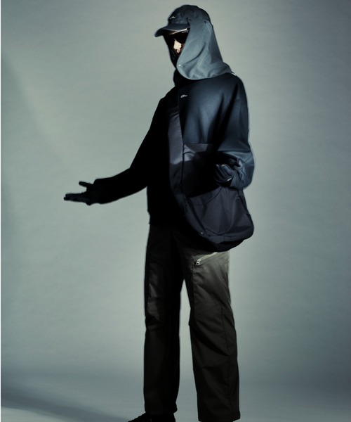 Jieda(ジエダ)の「【OUTLIERS】3L SHOLDER BAG(トートバッグ・メンズ・ブラック・FREE)」の2枚目の写真