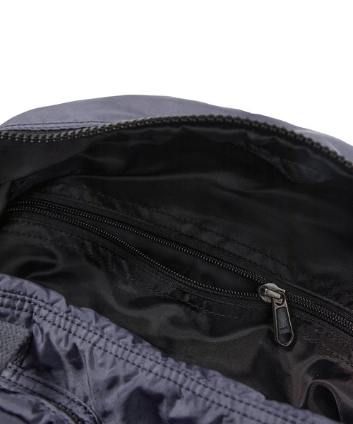 thisisneverthat(ディスイズネバーザット)の「Overdyed Shoulder Bag(ショルダーバッグ・メンズ・ブルー/チャコール・FREE)」の15枚目の写真