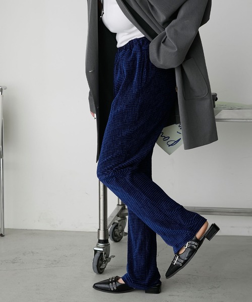 forksy.(フォルクシー)の「【forksy.】ハトメベルトポインテッドトゥパンプス(パンプス・レディース・ブラック/シルバー・LL/L/M/S)」の8枚目の写真