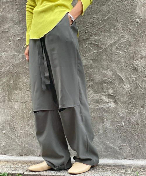 Toironier(トワロニエ)の「Toironier(トワロニエ ) リラックスパンツ RELAX TWILL PANTS(その他パンツ・レディース・ベージュ/オリーブ・1/2)」の2枚目の写真