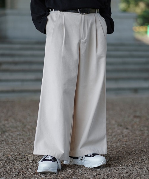 molk(モルク)の「【molk】ルーズタックストレートチノパンツ(チノパンツ・メンズ・アイボリー/ブラック/ベージュ/チャコールグレー・S/L/M)」の1枚目の写真