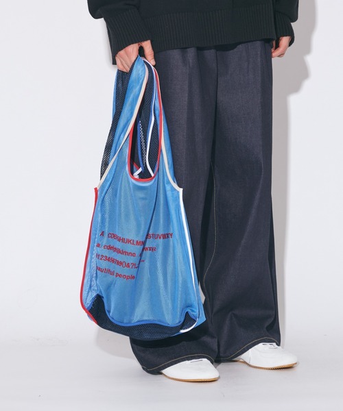 beautiful people(ビューティフルピープル)の「alphabet embroidery marche flip bag(トートバッグ・レディース・グリーン/レッド/ホワイト/ネイビー・FREE)」の15枚目の写真