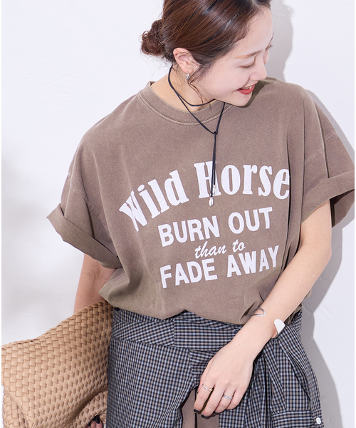 JOURNAL STANDARD(ジャーナルスタンダード)の「《追加3》ラウンドヘムピグメントT(Tシャツ/カットソー・レディース・サックスブルー/チョコ/ホワイト系その他/ベージュ・FREE)」の3枚目の写真